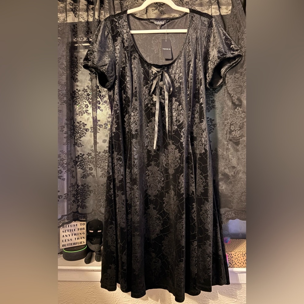 Torrid Black Embossed Velvet Tie Front Skull Skater Dress